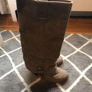 Tan boots